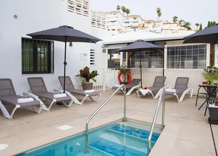 Boutique Rooms Playa Burriana Nerja